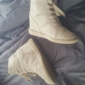 Cream wedge tennis shoes